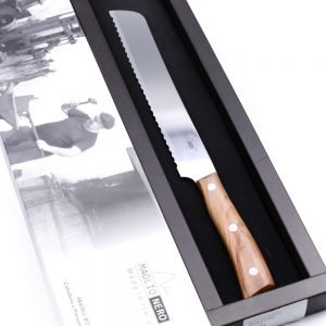 Maglio Nero Iside Pane Ulivo 21 cm
