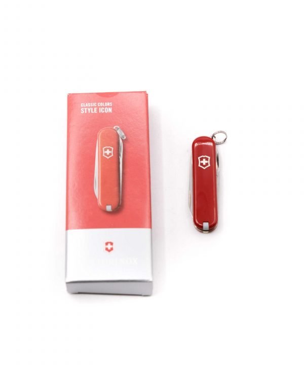 Victorinox Classic SD Rosso- coltellipersonalizzati.com