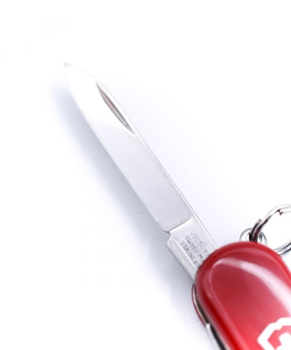 Victorinox classic SD Rosso-coltellipersonalizzati.com